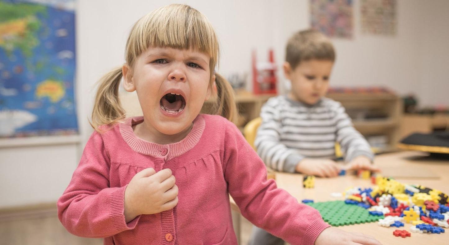 Stiprūs jausmai vaikystėje bei paauglystėje. Pagalbos įrankiai pagal KET ir meno terapiją